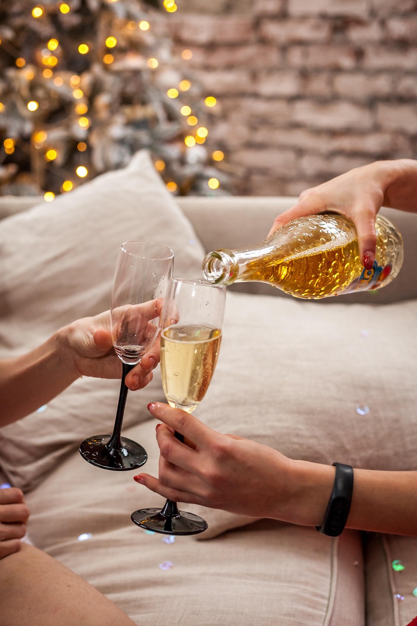 découvrez nos conseils, idées et inspirations pour organiser des fêtes de fin d'année mémorables. des recettes festives à la décoration, tout pour réussir vos holiday parties et émerveiller vos invités !