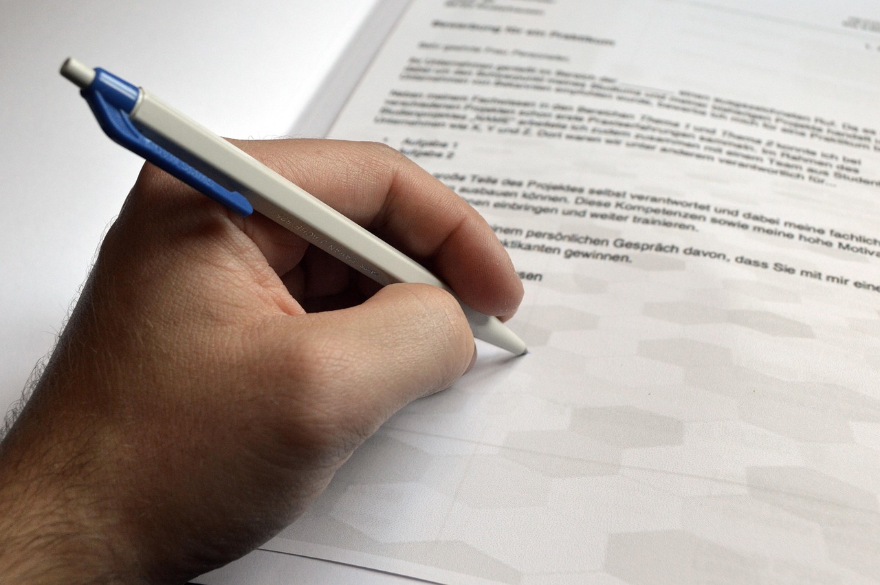découvrez comment constituer un dossier de demande de subvention réussi : conseils pratiques, étapes clés et astuces pour maximiser vos chances d'obtenir un financement.