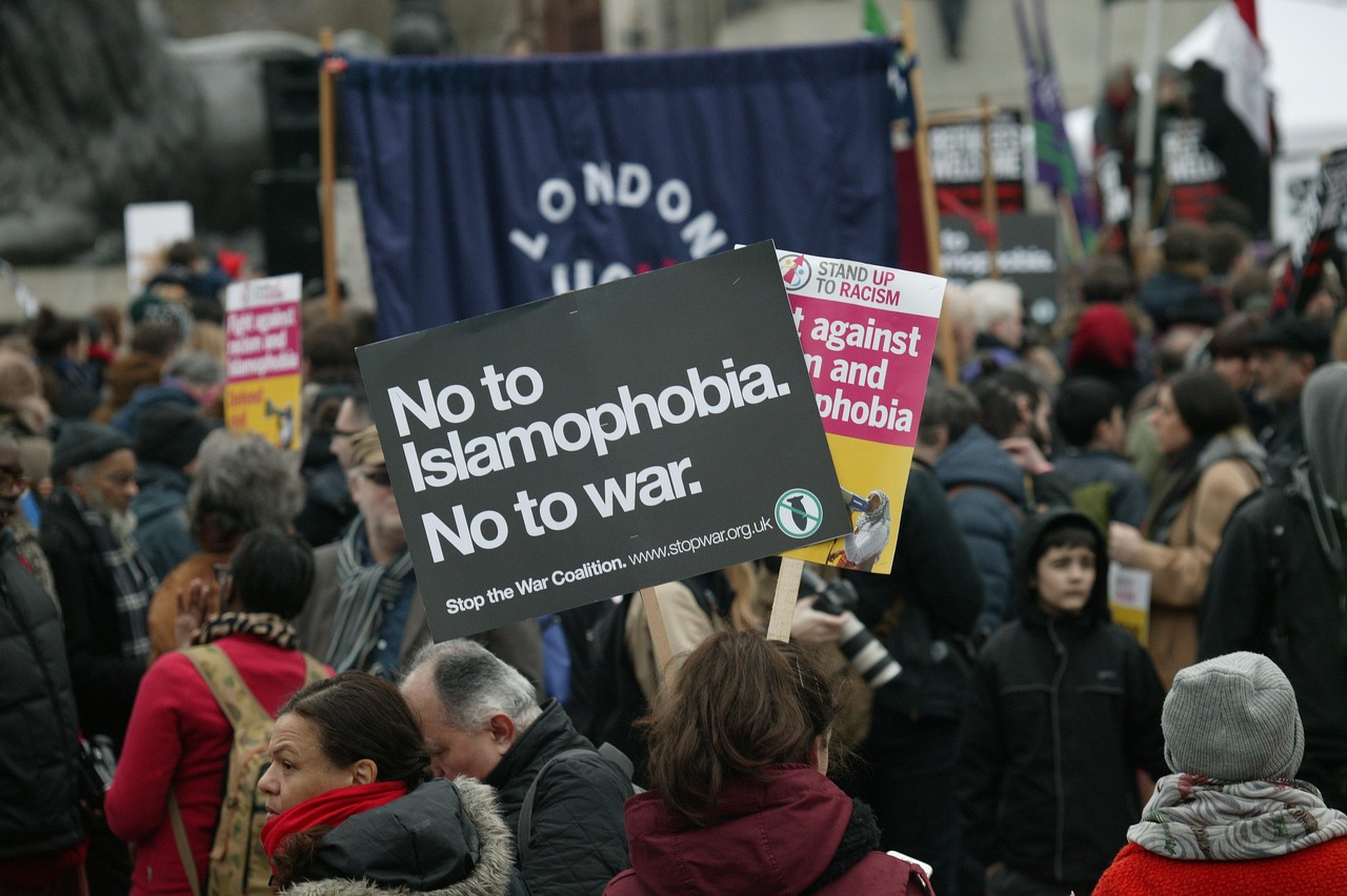 découvrez comment rédiger une lettre de plainte efficace, les éléments essentiels à inclure et des modèles pour exprimer clairement vos réclamations auprès d'une entreprise ou d'une administration.